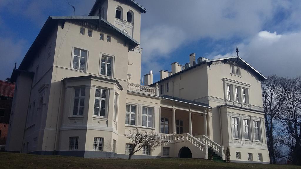 Agroturystyka "Palac W Janowie" Luaran gambar