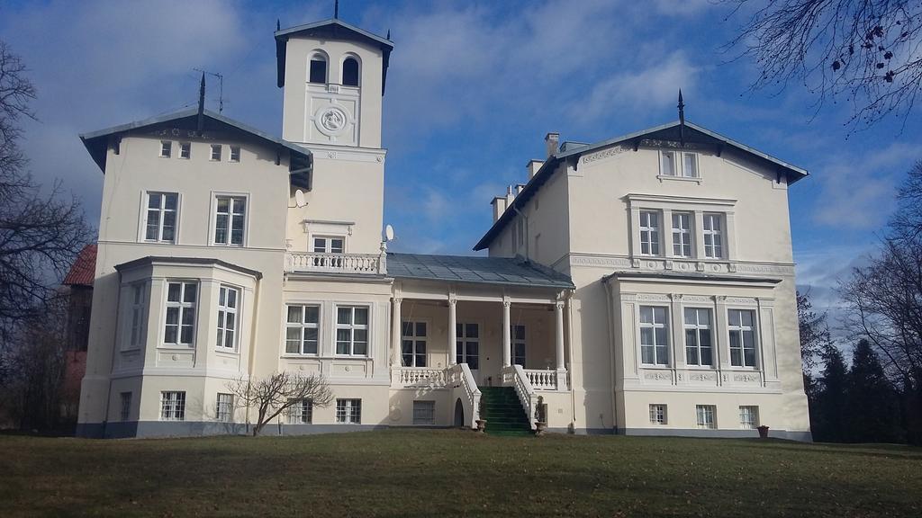 Agroturystyka "Palac W Janowie" Luaran gambar