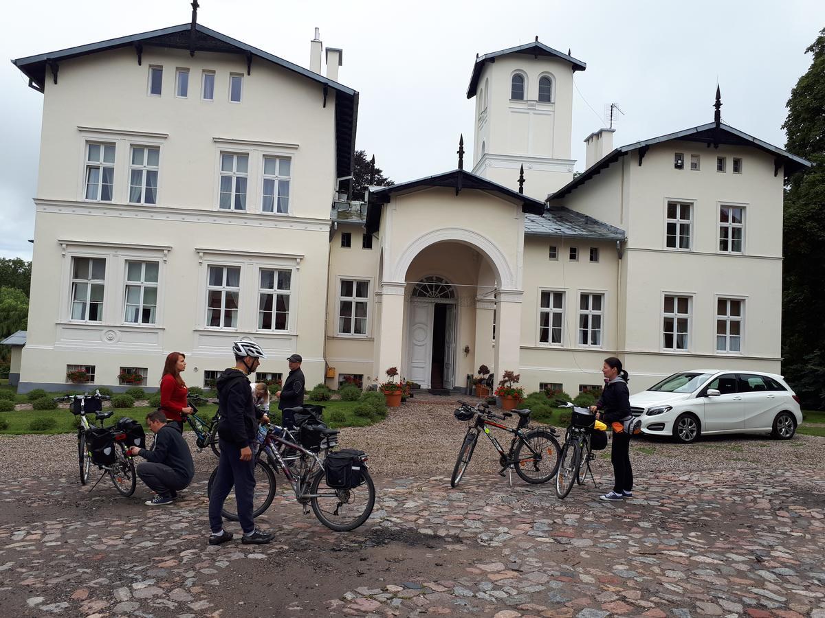 Agroturystyka "Palac W Janowie" Luaran gambar